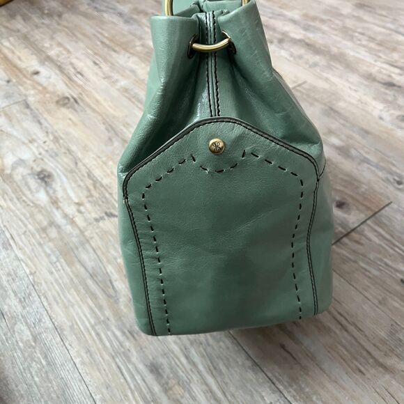 Hobo SENECA Shoulder Bag Jade Green EUC Genuine Leather Tote Patent Leather Gold - Picture 8 of 10